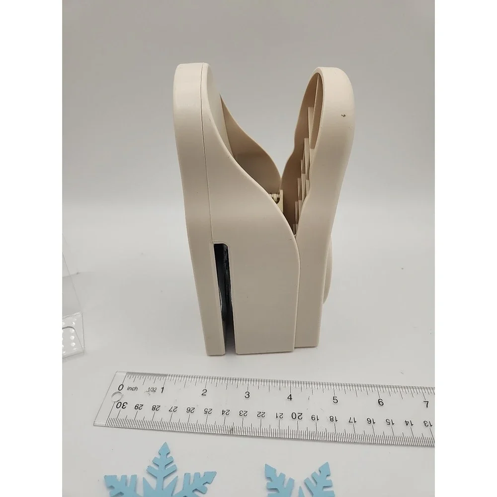 Martha Stewart Extra Large PunchFancy Snowflake, 2.5in